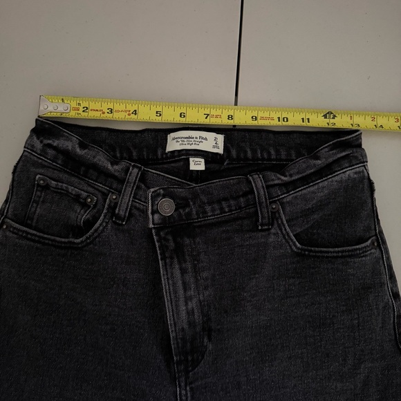 ABERCROMBIE The 90s Slim Straight Ultra High Rise Stretch Jeans Women’s Size 27 - Picture 8 of 9